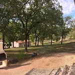 Les Sentiers Du Causse Village de vacances Lentillac du Causse