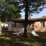 Les Sentiers Du Causse Village de vacances