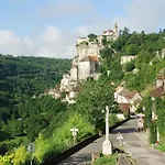 Les Sentiers Du Causse Village de vacances *