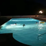 Les Sentiers Du Causse Village de vacances