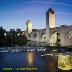 Les Sentiers Du Causse Village de vacances Lentillac du Causse