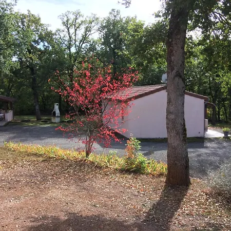 Les Sentiers Du Causse منتزه العطل Lentillac du Causse