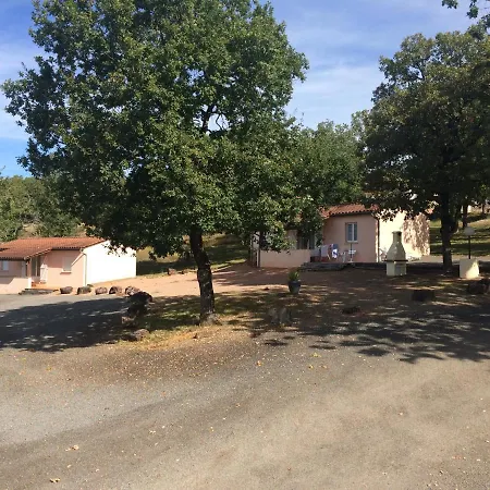 منتزه العطل Les Sentiers Du Causse Lentillac du Causse