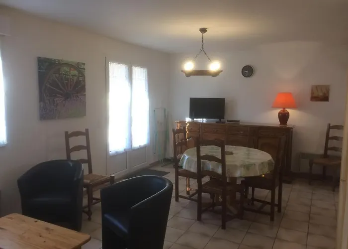 Les Sentiers Du Causse Semesterpark